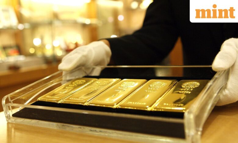 Gold vs sovereign gold bond vs gold ETF: Which is better after US Fed rate cut? Explained Gold vs sovereign gold bond vs gold ETF: Which is better after US Fed rate cut? Explained