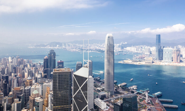 Hong Kong Stocks Open | Hang Seng Index Up 0.44% at the Opening, Tech Stocks Continue Strong Performance, Alibaba (09988) Reclaims a Total Market Capitalization of HKD 3 Trillion