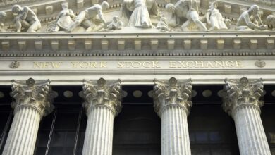 US Stock Market Rallies to Fresh Records