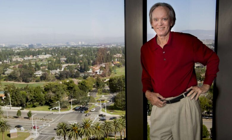 Bill Gross Cautions Against ‘Buying the Dip’ Amid Concerns Over Market’s Uncertain Future