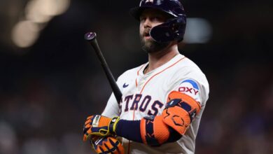 Astros sit Christian Walker in pivotal game, deepening questions about future