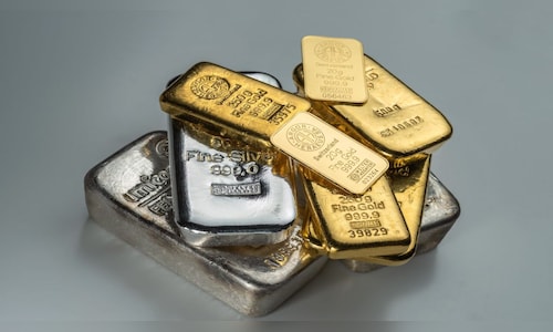 Gold headed toward ,000/oz, silver could outperform, says Trading.com CEO