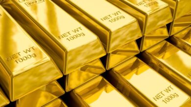 Gold inches up, silver steady in Indian market