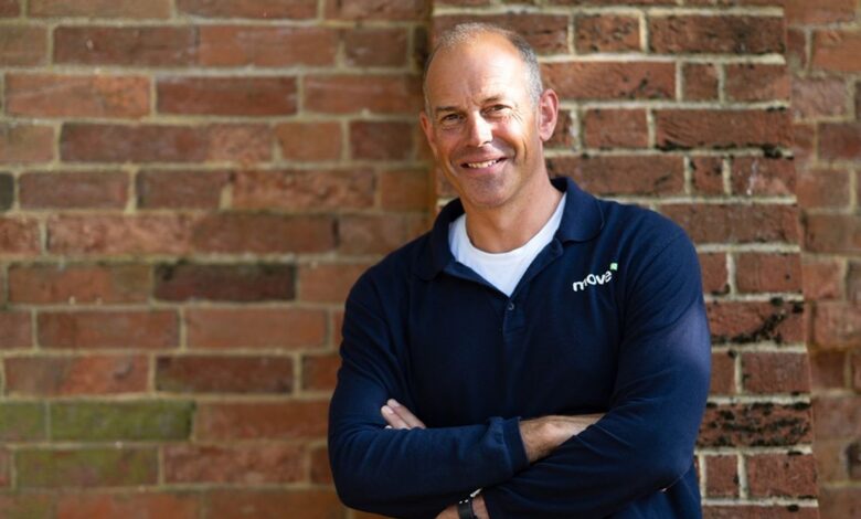 Money latest: Phil Spencer reveals three questions you should ask estate agents – and one thing you should never do on a viewing | Money News