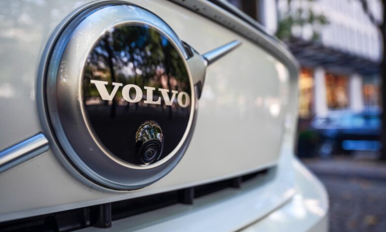 Volvo Cars shares skyrocket on profit beat, on track for best day ever