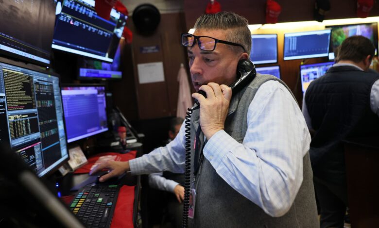 Wall Street heads to final week of October with tech earnings, Fed in play