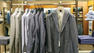 Urban Outfitters (URBN): Taking Stock of Valuation After Surge in Upward Earnings Revisions