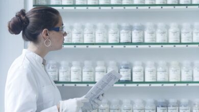 Teva (NYSE:TEVA) Valuation in Focus as Analyst Upgrades and Innovation Strategy Boost Outlook
