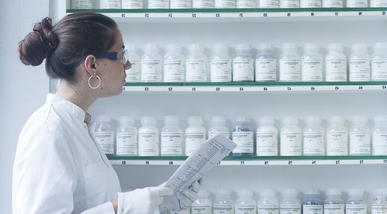 Teva (NYSE:TEVA) Valuation in Focus as Analyst Upgrades and Innovation Strategy Boost Outlook