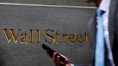 Global bank stocks waver as investors fear credit risks in U.S. regional banks