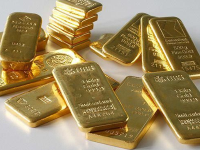 Is the market mispricing? Either gold or U.S. Treasuries is ‘lying.’