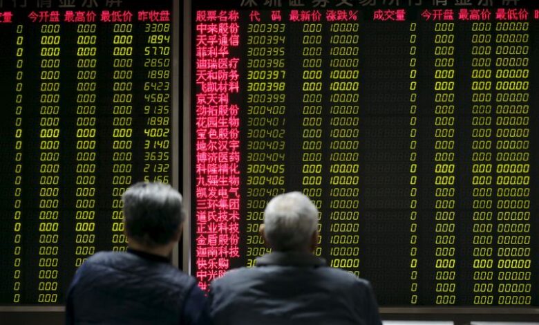 Stocks rise on upbeat earnings; Russia sanctions boost oil