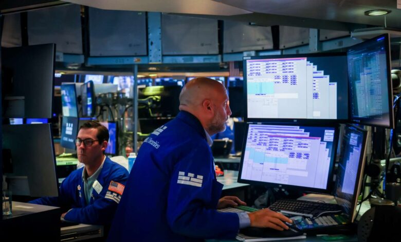 Stock Indexes Slip After S&P 500, Nasdaq Reach New Highs; Gold Hits Record ,000