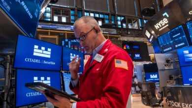 Stock Indexes Mostly Gain on Busy Earnings Day; Dow Hits All-Time High; Gold Dives After Setting Record