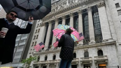 Rallies for PayPal and UPS lead U.S. stocks toward more record