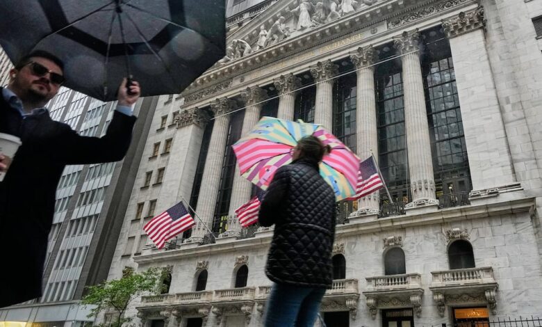 Rallies for PayPal and UPS lead U.S. stocks toward more record