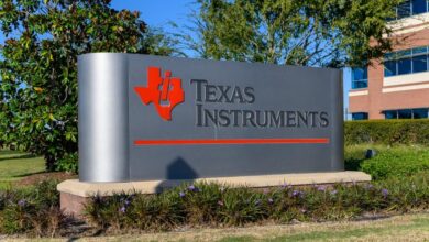 Wall Street’s Most Accurate Analysts Give Their Take On 3 Tech Stocks With Over 3% Dividend Yields – HP (NYSE:HPQ), Skyworks Solutions (NASDAQ:SWKS)