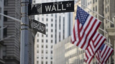 Stocks Settle Mixed as Tech Rally Loses Steam