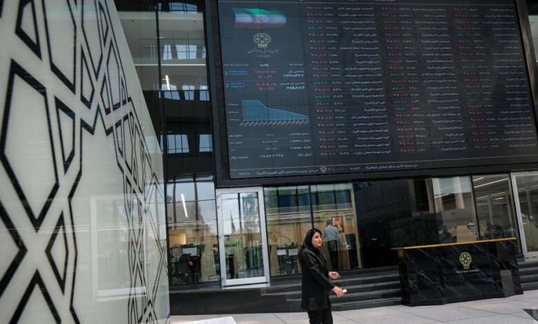 Iran’s stock market rebounds amid fall in gold, currency prices Iran’s stock market rebounds amid fall in gold, currency prices