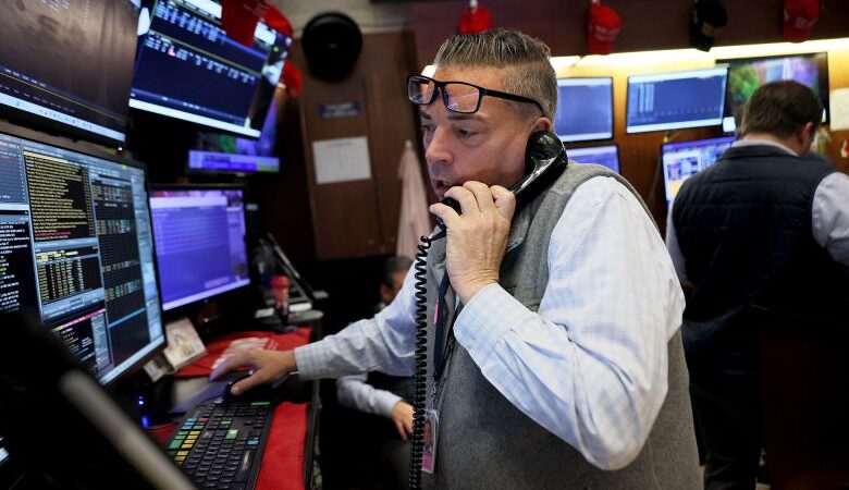 Live updates: Stock market today, stocks seesaw again as volatility grips Wall Street