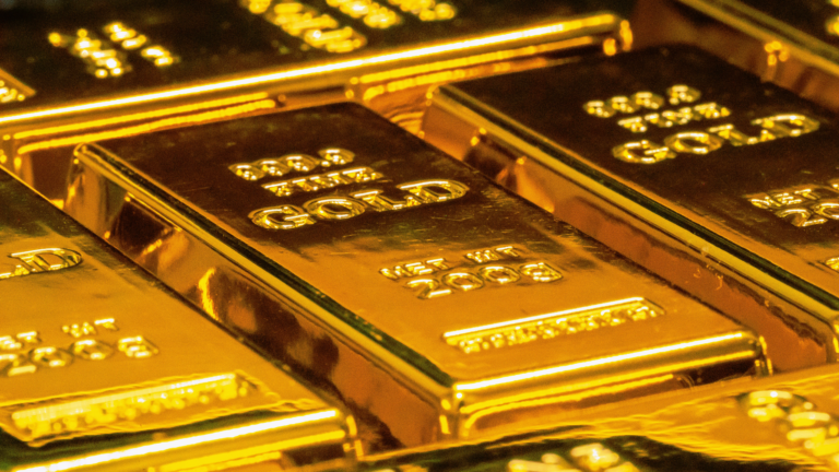 Gold ETFs Shine as Price Hits ,000