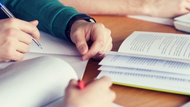 A Look at China Education Group Holdings (SEHK:839) Valuation Following Strong Full-Year Earnings Growth