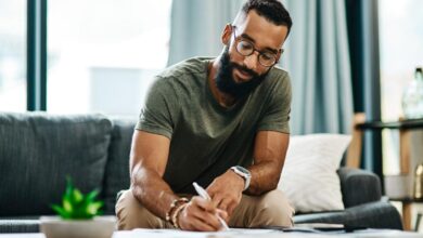 Rachel Cruze Shares 10 ChatGPT-Approved Tips To Stop Overspending