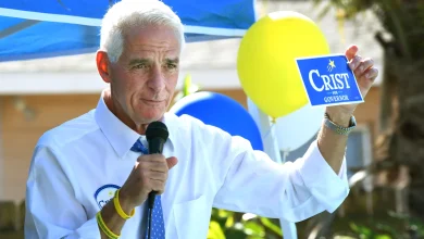 Charlie Crist closer to St. Pete mayoral bid, launches political committee