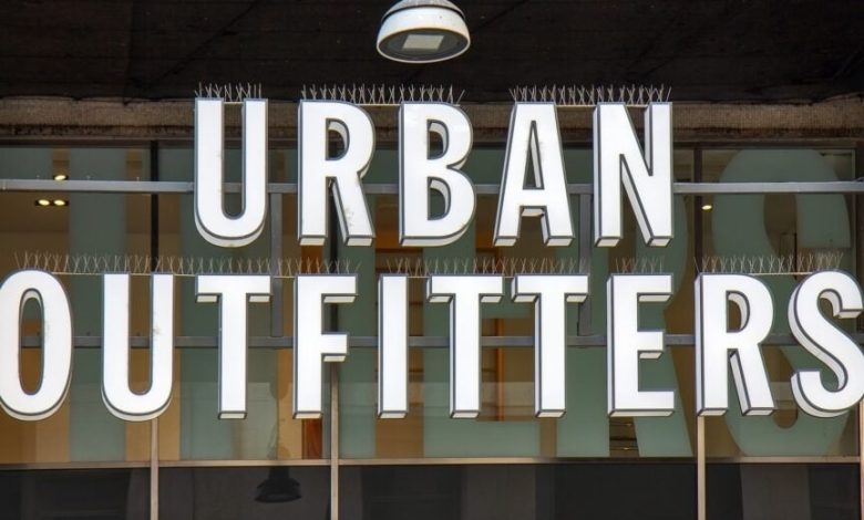 Urban Outfitters, Arrowhead Pharmaceuticals, Petco Health and Wellness And Other Big Stocks Moving Higher On Wednesday – Arrowhead Pharma (NASDAQ:ARWR), Duolingo (NASDAQ:DUOL)