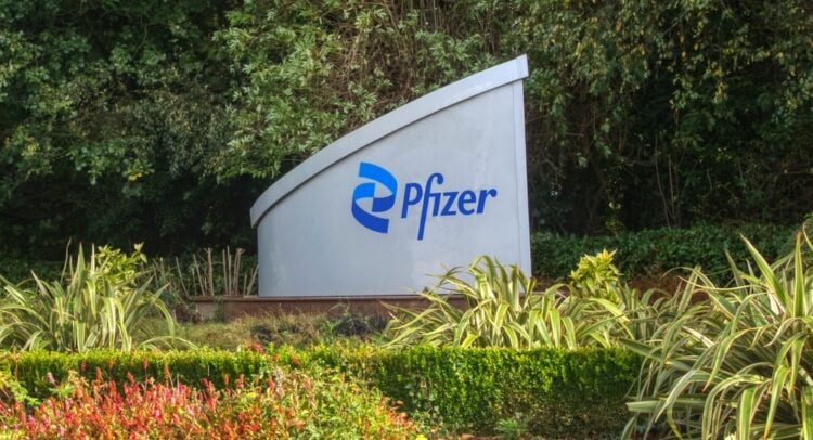 Pfizer (PFE) Taps Bond Market for  Billion to Fund Metsera Acquisition
