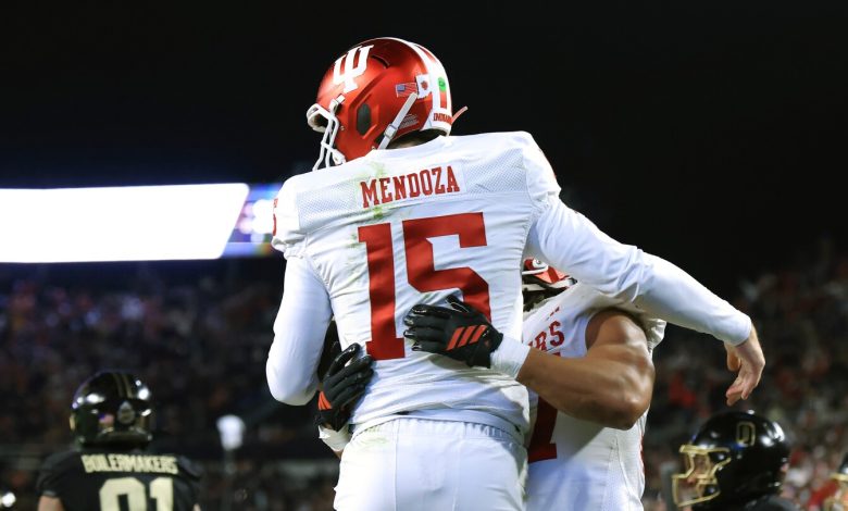 2025 Heisman Trophy Odds: Betting, Futures, Top Candidates in Week 15, including Mendoza, Sayin, Pavia, Love