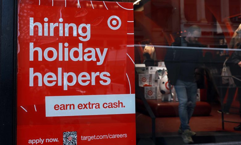 Private payrolls unexpectedly fell by 32,000 Private payrolls unexpectedly fell by 32,000