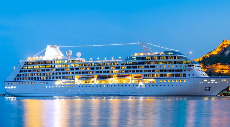 Carnival (CCL) Margin Expansion Supports Bullish Profitability Narratives Heading Into Earnings Season