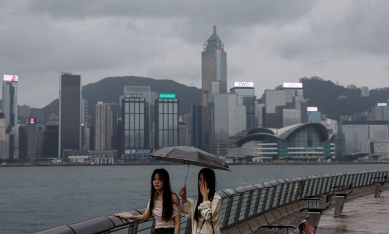 Hong Kong Stocks End Week Higher; Zhihui Mining Surges 91% as CiDi Slides in Debut