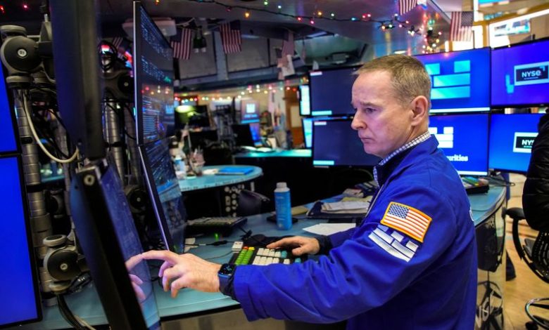 Wall St futures muted as traders eye first key inflation report since government shutdown