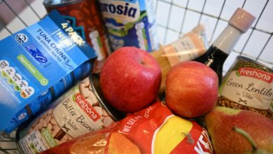 Stocks rise as US inflation cools, tech stocks bounce