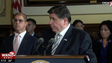 Pritzker signs decoupling law to address IL budget deficit | Illinois Politics