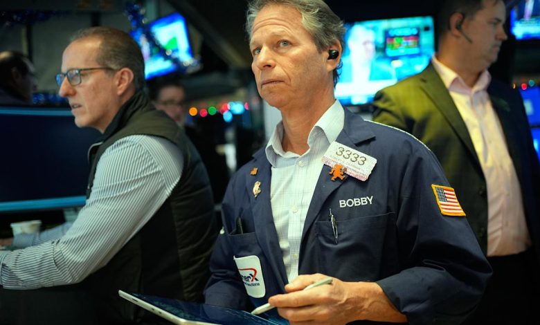 S&P 500, Nasdaq futures rise as Micron boosts tech after sell-off, CPI report looms S&P 500, Nasdaq futures rise as Micron boosts tech after sell-off, CPI report looms
