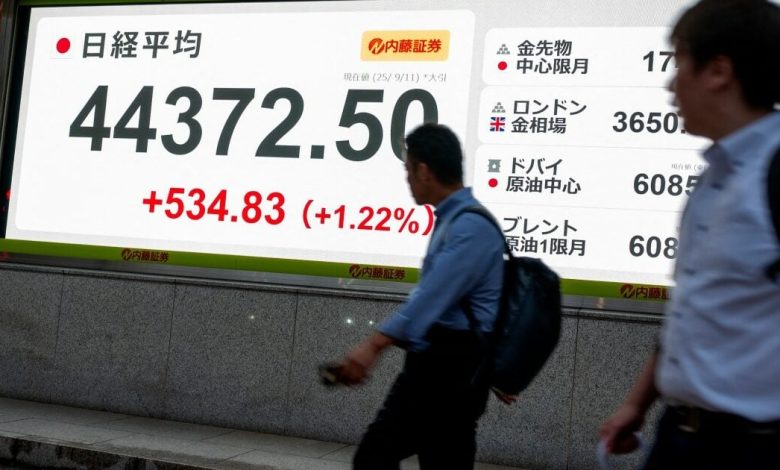 Global stocks fall ahead of Fed rate announcement Global stocks fall ahead of Fed rate announcement