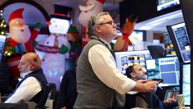 Major Stock Indexes Close Higher as Investors Downplay Private Employment Decline; Dow Adds 400 Points
