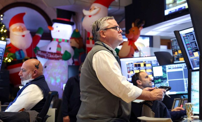 Major Stock Indexes Close Higher as Investors Downplay Private Employment Decline; Dow Adds 400 Points