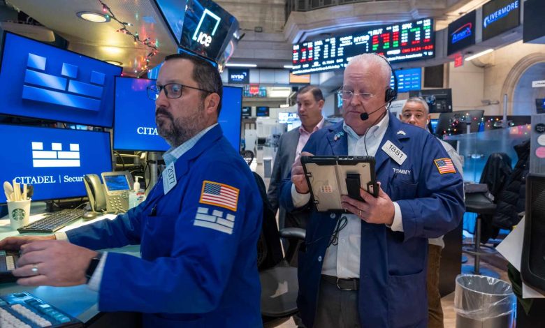 Major Indexes Close Higher as Tech, Crypto-Related Stocks Rebound