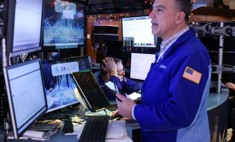 Stock Indexes Pull Back for 4th Straight Session to End Year; Silver Sinks as CME Hikes Margins for 2nd Time in Week