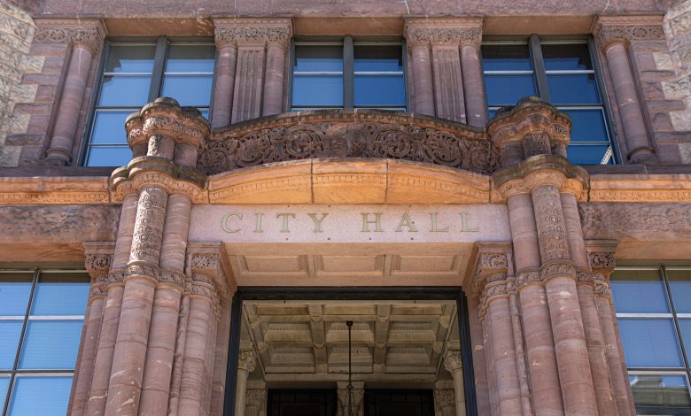 [OPINION] Cincinnati Deserves Better than Comfortable Leaders and Stagnant Politics