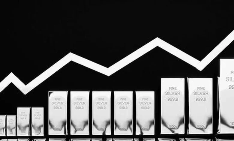 Silver slips on Shanghai after CME margin hike