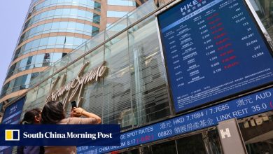 Hong Kong stocks resume decline as tech giants stumble on AI bubble jitters