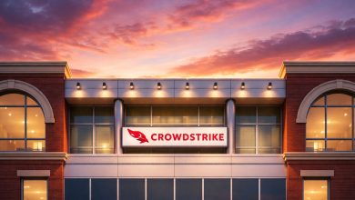 Market Closed Weekend as Wedbush Reiterates 0 Target, Options Flow Signals Cautious Positioning