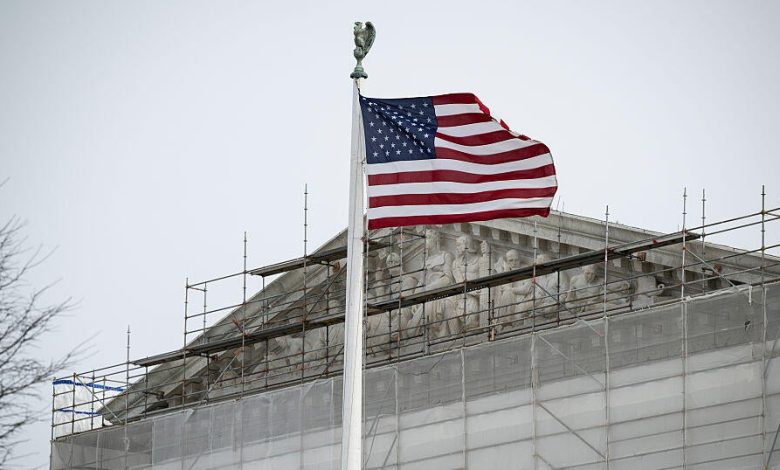 Supreme Court weighs campaign finance limits in GOP-backed challenge