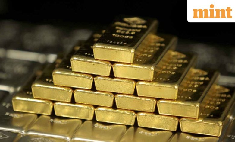 Gold price to hit ,800 in 2026? What investors should do now