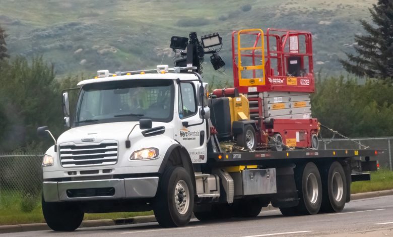 Herc Holdings Stock: Transition Year Optics; FY27 Earnings Power Quietly Builds (NYSE:HRI)